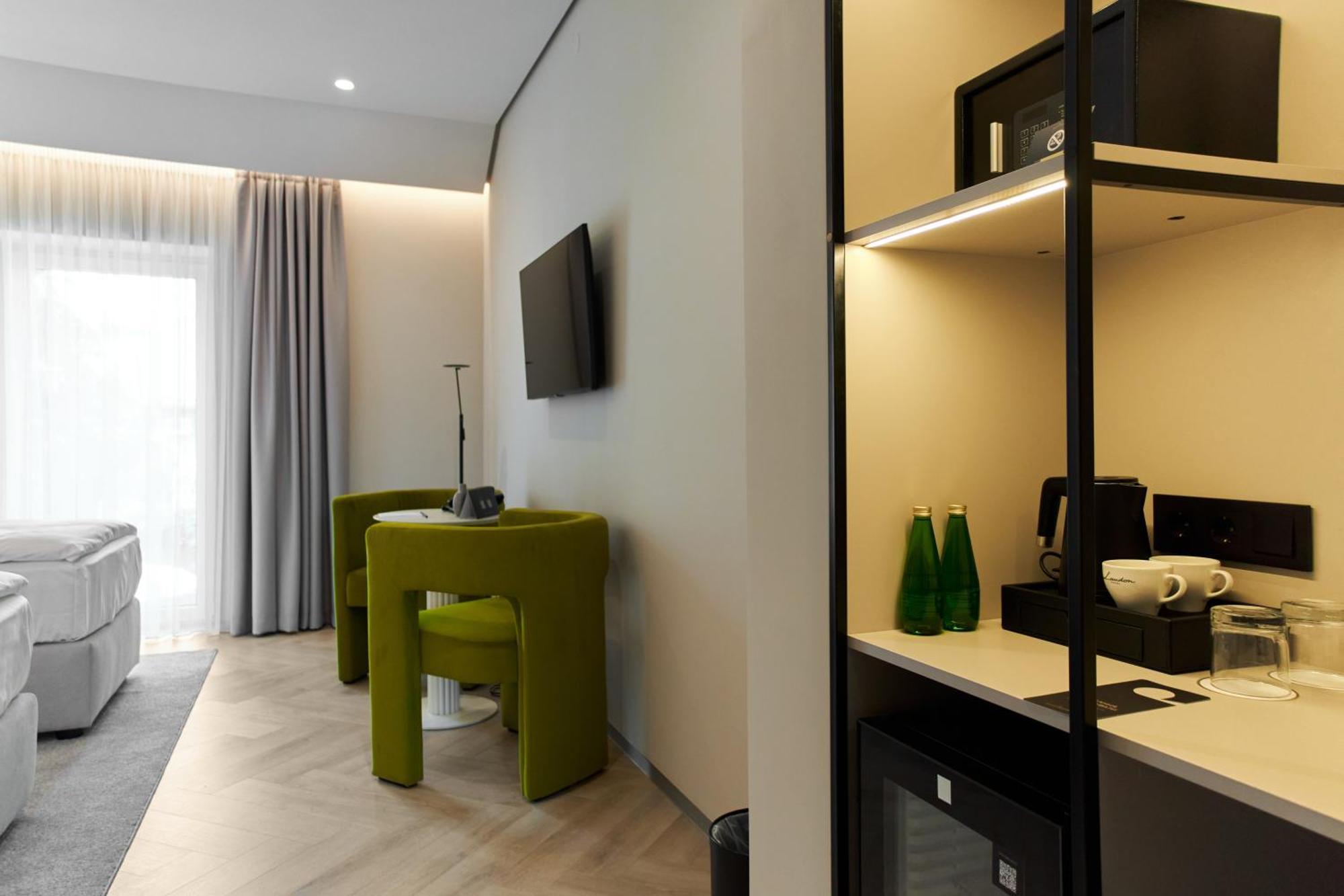 Hotel Laudon Užhorod Esterno foto